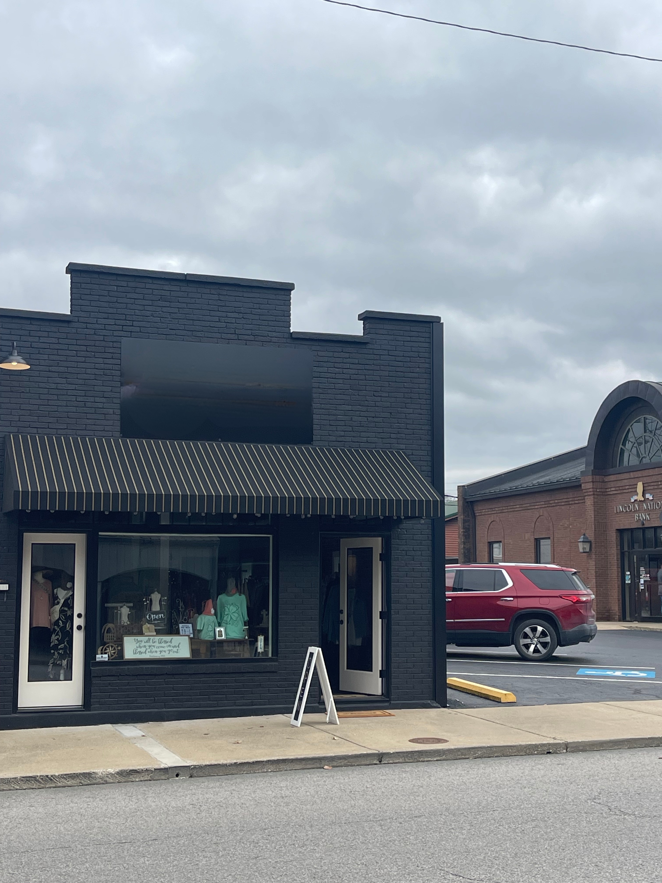 111 North Lincoln Boulevard - 1